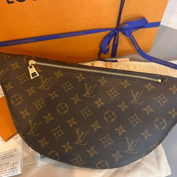 NWT Louis Vuitton High Rise Bumbag Brand New Monogram Crossbody HARD TO FIND - Picture 5 of 16